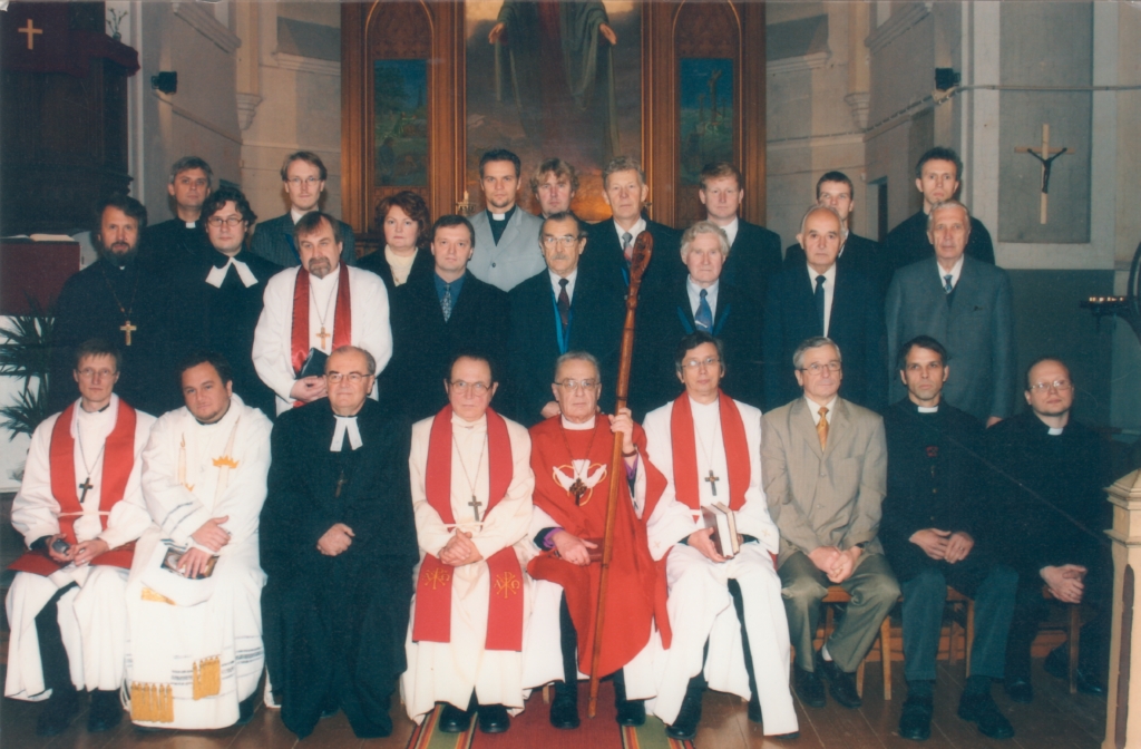 Koguduse 135. aastapäeva külalised 6. XI 2004.