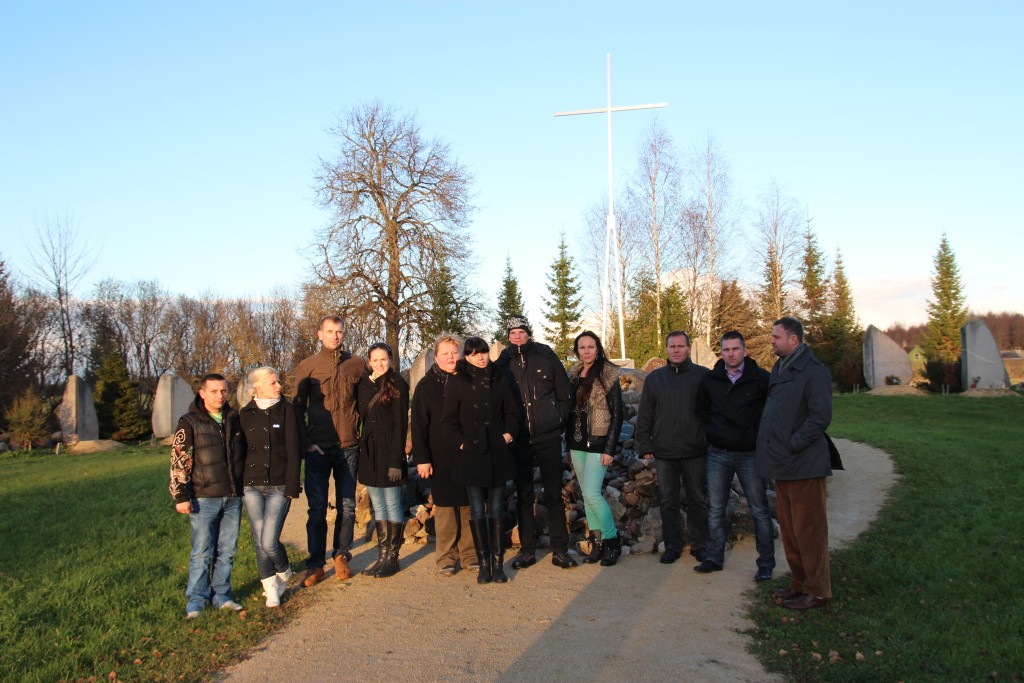 Leerikooli väljasõidul Pilistvere kivikangrul 19.X 2013