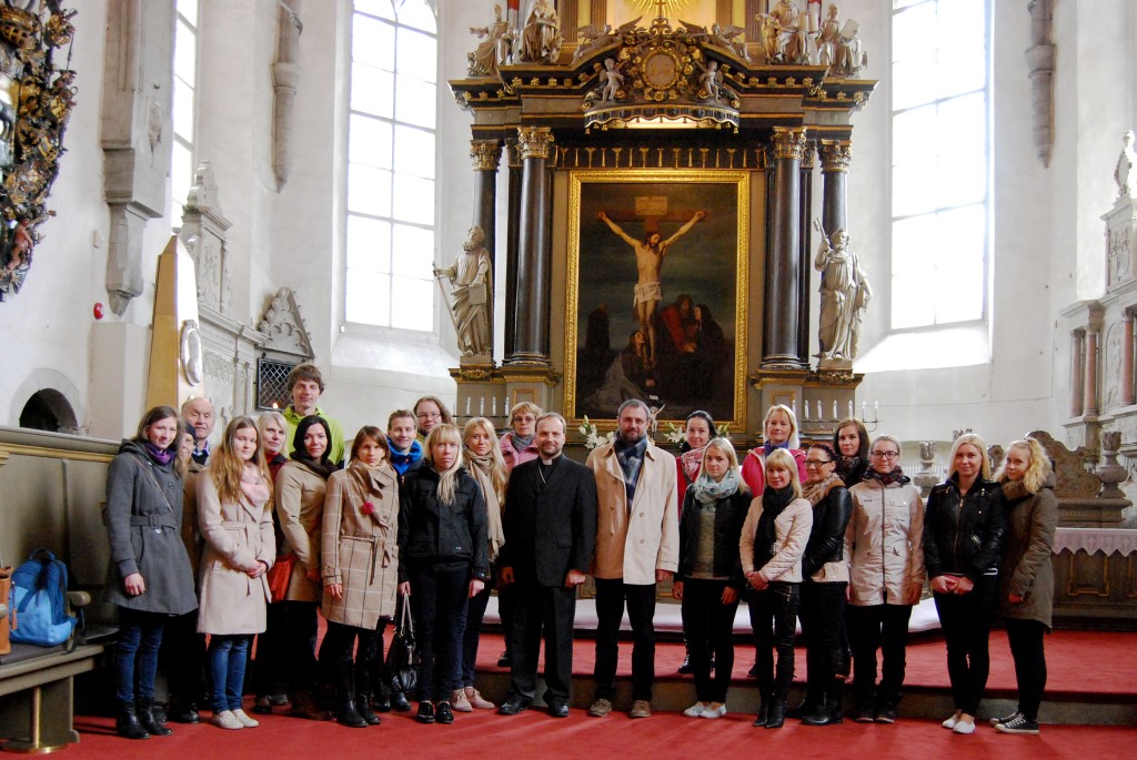 Leerikooli väljasõidul Tallinna Toomkirikus 23.IV 2016