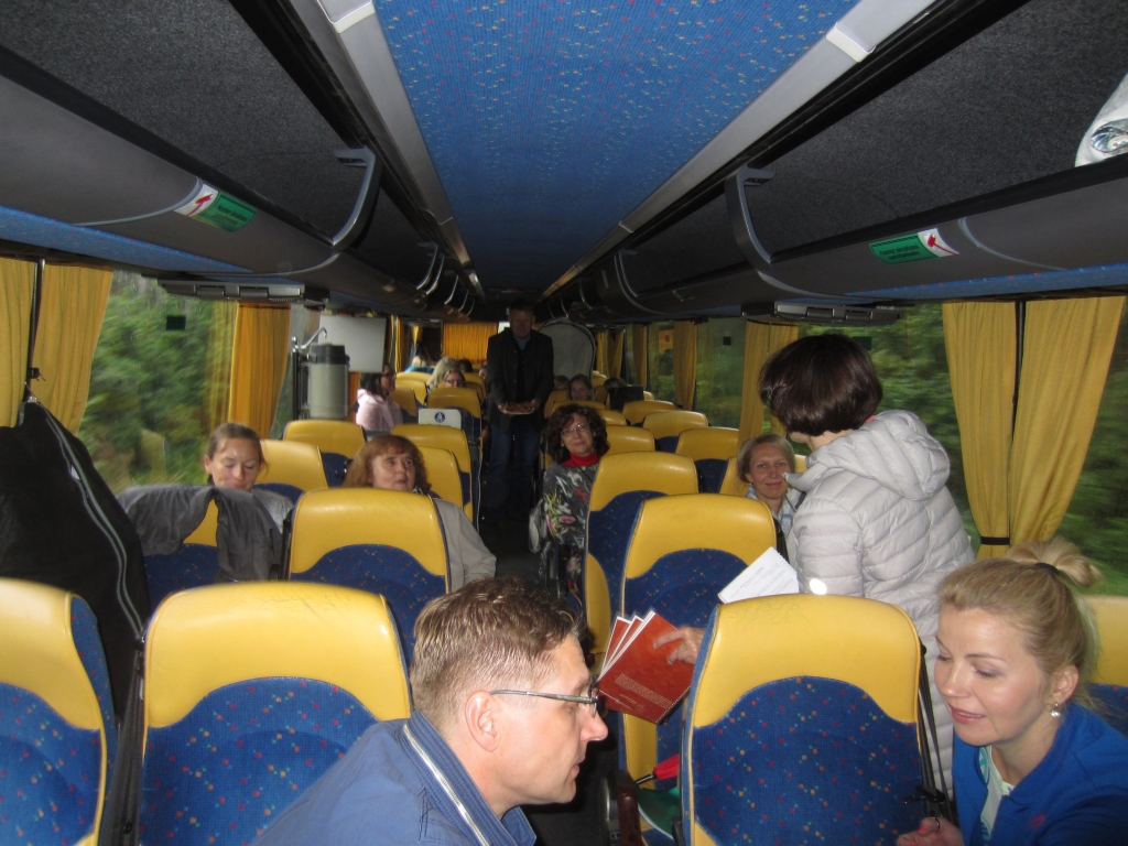 Bussiga juubelilaulupeole