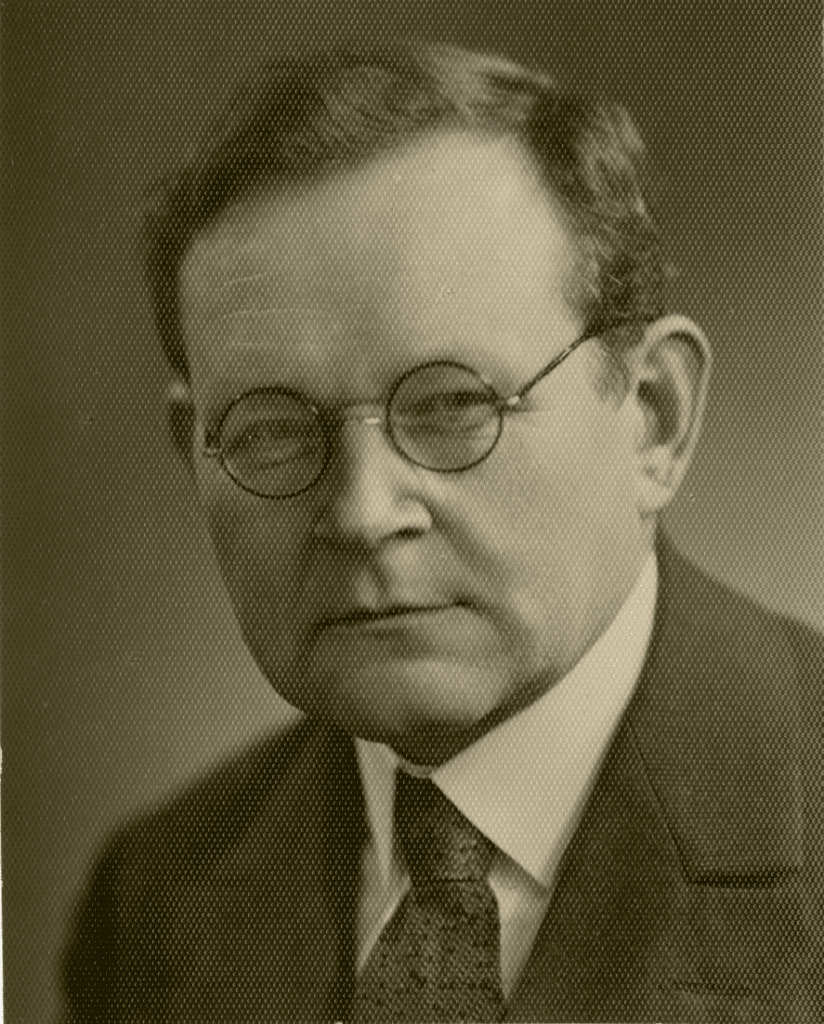 August Kiiss, esimese pihtkonna segakoori koorijuht 1922 – 1944